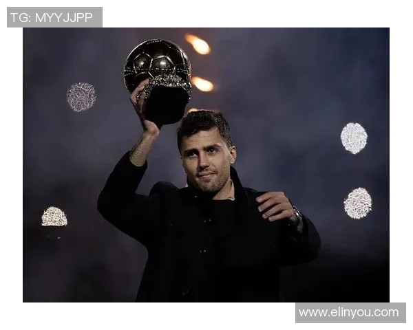 实况足球百大球星奖杯揭晓 世界足球巨星荣耀榜单再掀波澜